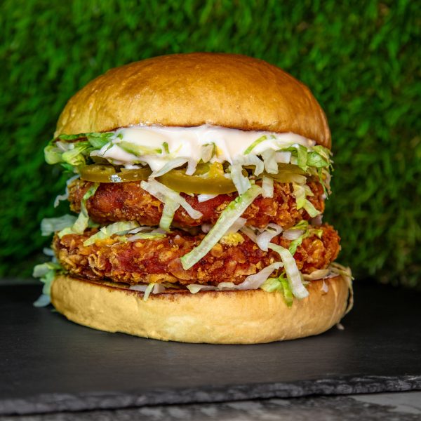 Dupla Jalapenos Smash Chicken Deluxe Burger
