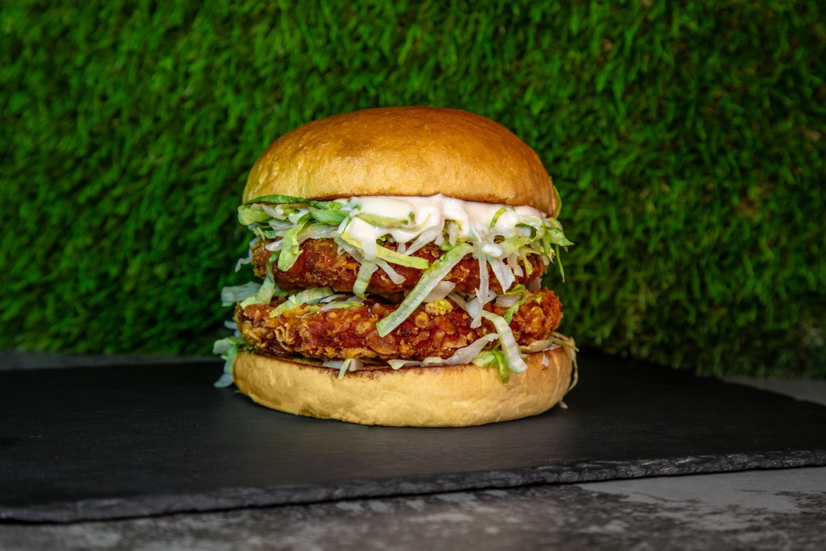 Dupla Smash Chicken Deluxe Burger