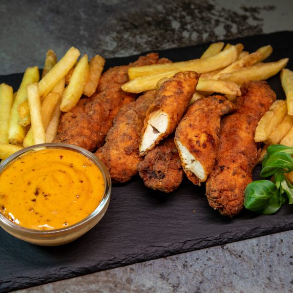 Smash Chicken tál sült krumplival vagy rizzsel